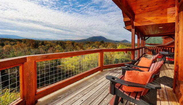 Stunning Mnt. Views, 4 Luxury King Br/6 Bath, Hot tub, Theater/Game rooms