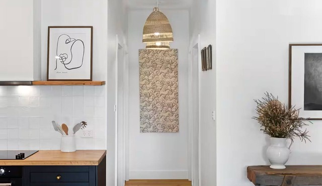 Stunning Modern Accommodation on Prestige Rural Property