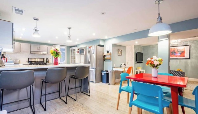 Stunning modern 2 BD apt close to Christiana Hosp