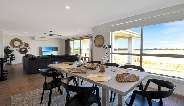 Stunning modern beach house