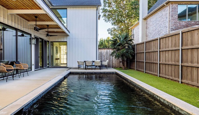 Stunning Modern Farmhouse w/Pool
