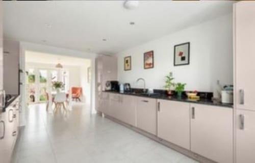 Stunning Modern Four Bed Home Near Witney & Oxford