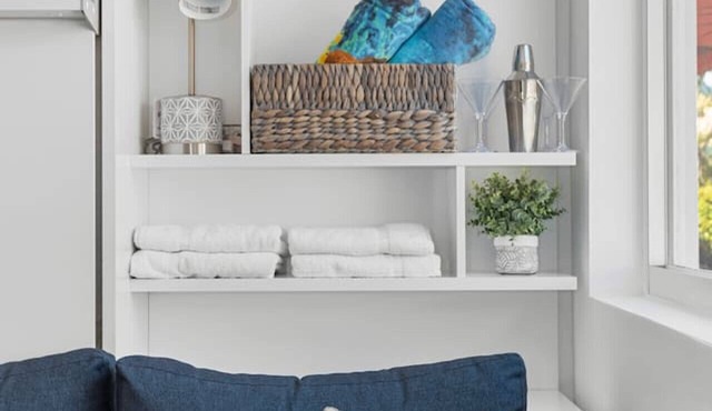 Stunning & Modern Studio by The Beach