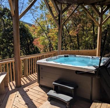Stunning Mountain Cabin with Hot Tub and Game Room Near Asheville in Old Fort, NC