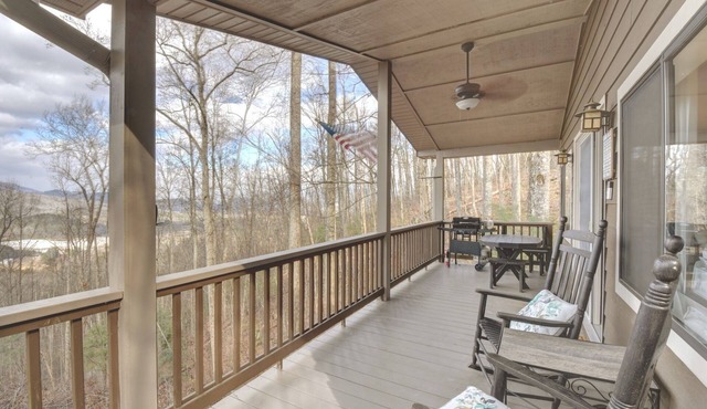 Stunning Mtn Retreat-Unplug & Connect with Nature! Fire Pit, Hammocks, Hiking!