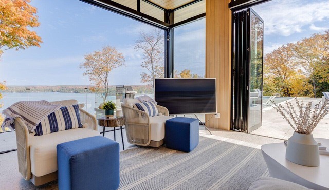 Stunning Muskoka 5-star Family Compound