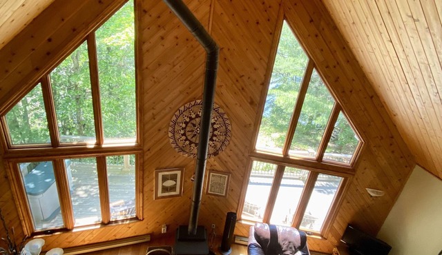 Stunning Muskoka Cottage on Beautiful High Lake