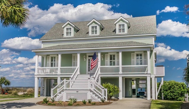 STUNNING NEW LISTING - Ocean and Beach Views - Sleeps 12