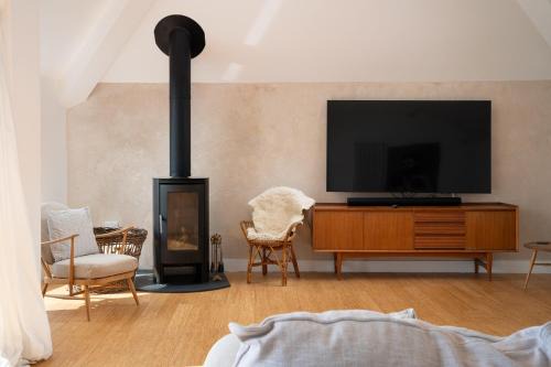 Stunning new 4 bed Penzance town Loft with parking