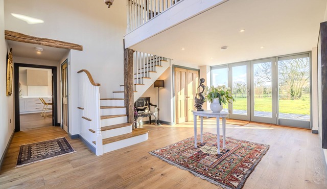 Stunning new build barn set in beautiful countryside!