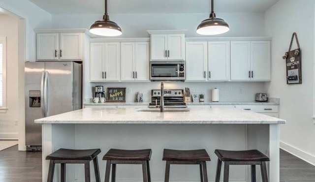 Stunning New E Nashville Townhouse mins from B'way