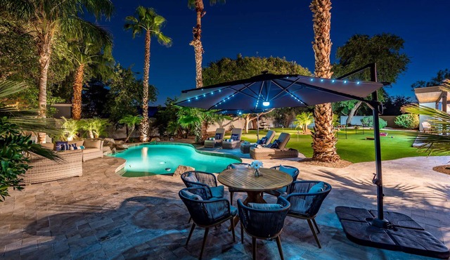 *STUNNING New Lstg*$2M*Resort Home * Free Pool Heat * Great Location