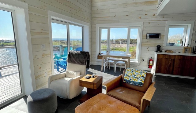 Stunning Nordic Cottage on Lake with Ocean Views