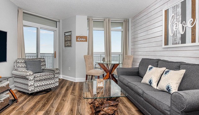 Stunning Oceanfront 2bd/2ba Condo in NMB