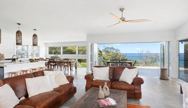 Stunning ocean views and pool