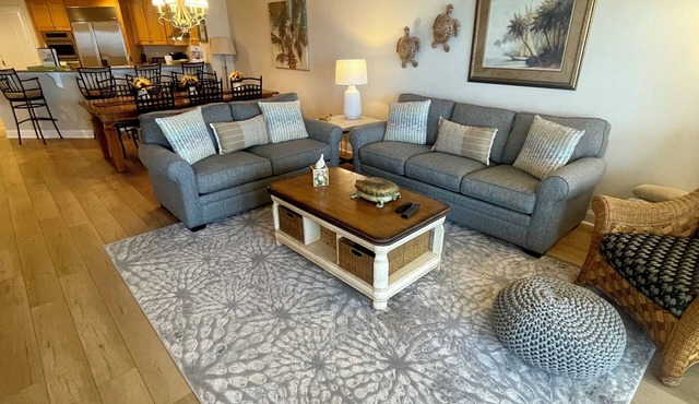 Stunning Oceanfront Condo with Incredible Views 2 Bedrooms