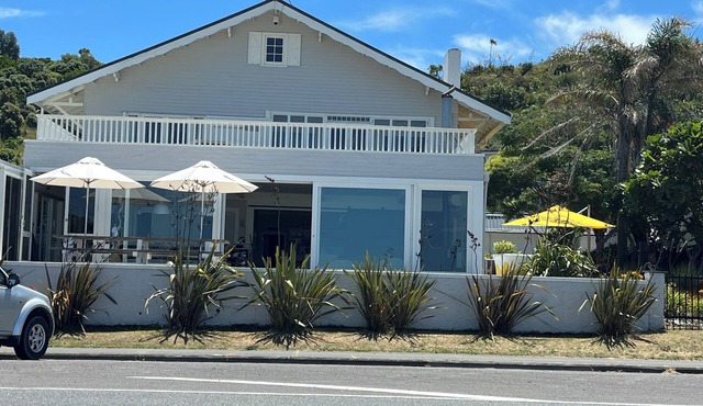 Stunning ocean facing property