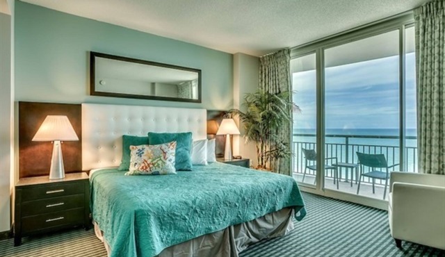 ❤️Stunning Ocean Front 2BD/2BA, in Heart of Myrtle Beach New 50” Smart TV