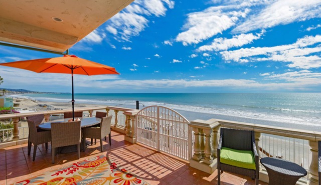 Stunning Ocean Front Luxury Home - Sleeps 12