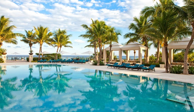 Stunning Ocean Views from Every Rm. Pool/Beach Service, Fitness Center all incl.