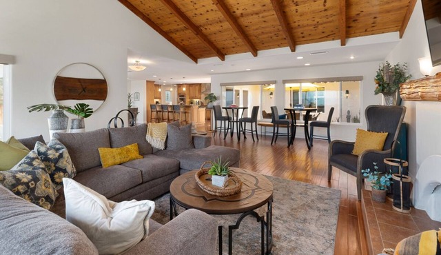 Stunning Ocean-view Oasis w/Pool, Spa & Patio