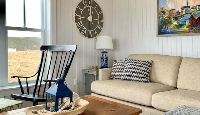 Stunning Ocean View Vacation Home, Trinity NL