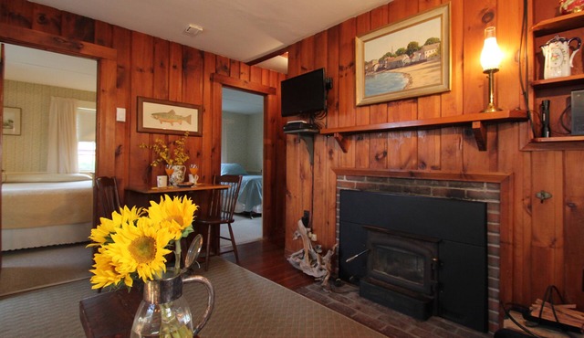 STUNNING OCEAN VIEWS FROM OUR COZY 2 BEDROOM COTTAGE! WEEKLY- SUNDAY TO SUNDAY