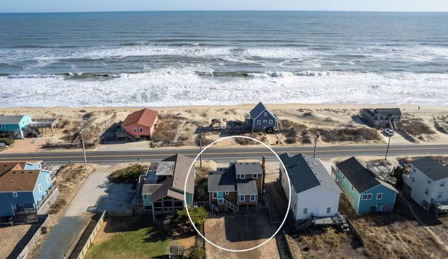 Stunning Ocean Views - Hot Tub - Updated Photos - Cottage with Character - 5 ⭐️!