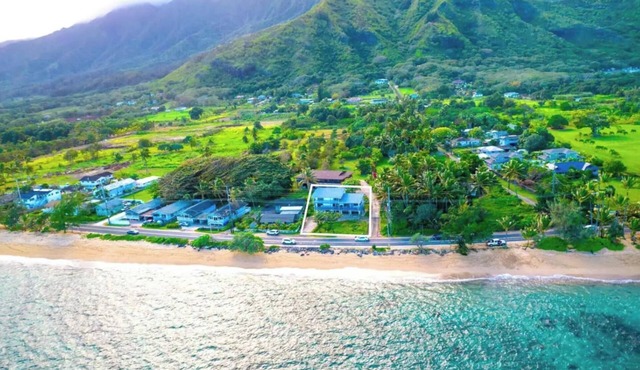 Stunning Oceanfront/Mountain Views Home - 30+ Days