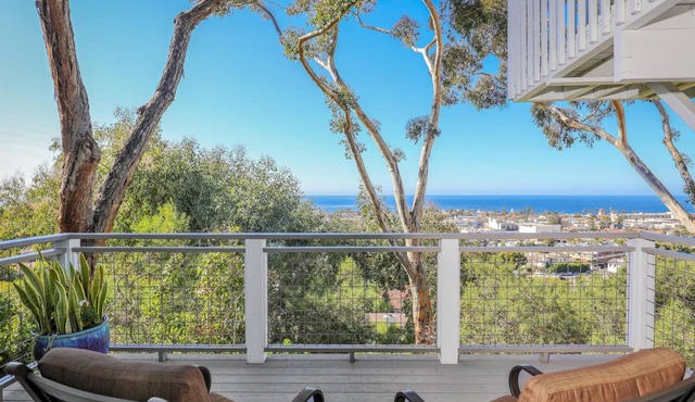 Stunning Oceanview Craftsman in the village Of La Jolla - Walk To All!