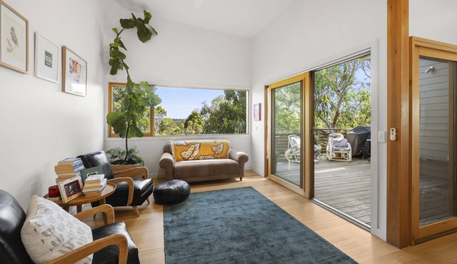 Stunning on Clairville