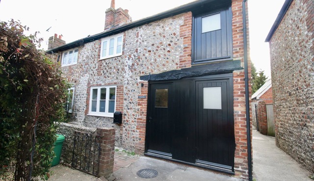 Stunning one bed cottage