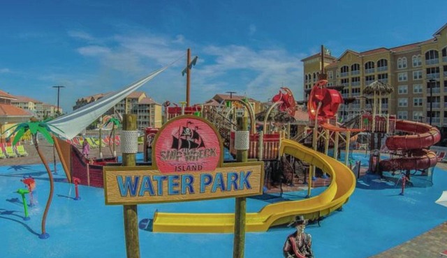 STUNNING ONE BEDROOM AT RESORT NEAR DISNEY