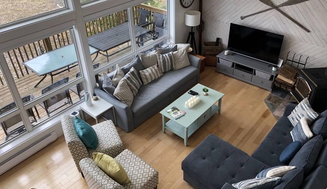 Stunning Open Concept Viceroy Chalet Style Cottage on Lake Dalrymple.