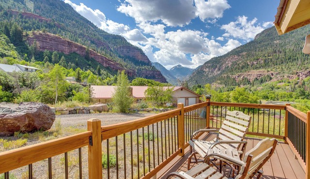 Stunning Ouray Escape w/Panoramic Mountain Views!