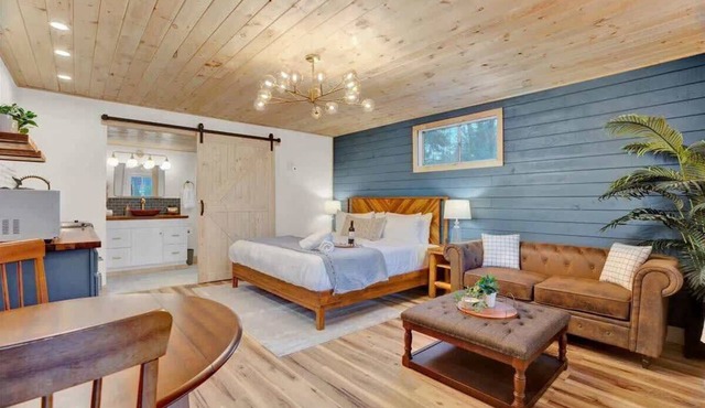 Stunning Pocono Modern | Firepits | Pickleball