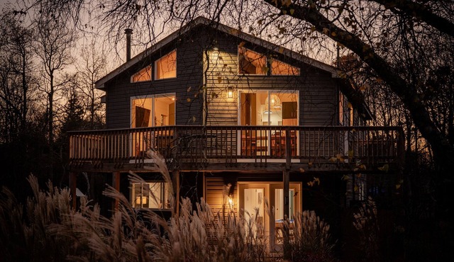 Stunning Pocono Retreat | Hot Tub Game Room Fire Pit Family Getaway