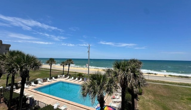 Stunning Pool & Ocean View 2/2 Ormond Beach Condominium