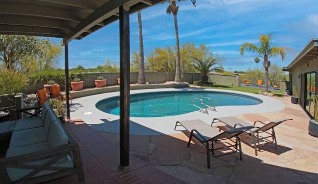 Stunning Pool/Sleeps 8/3BR 2BA/Big Views