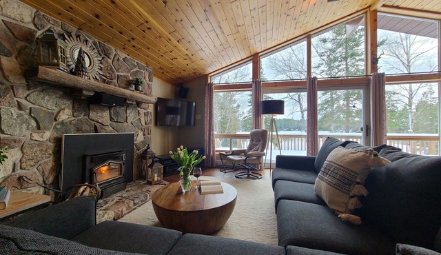 Stunning private beach and newly renovated, four-season, lakefront cottage