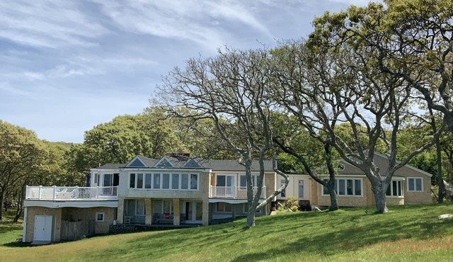 Stunning private family home - spectacular sunsets