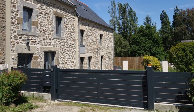 Stunning private villa for 4 guests with WIFI, TV, terrace and parking