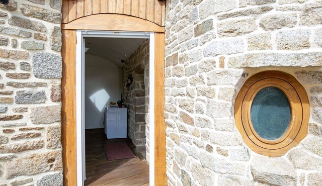 Stunning private villa for 4 people with WIFI, TV and terrace