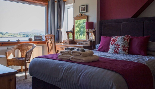 Stunning private villa for 6 people with WIFI, TV and patio