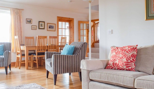 Stunning private villa for 6 guests with WIFI, TV and panoramic view