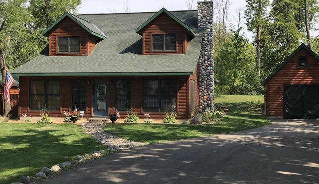 Stunning private lake home located on beautiful Cove Bay.