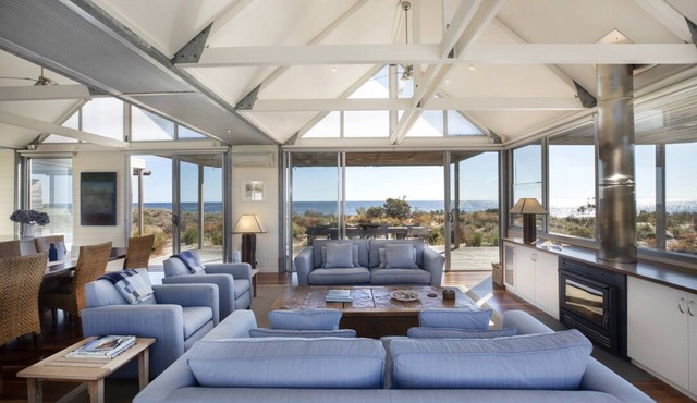 Stunning Private Luxury Absolute Beachfront Adult's Retreat