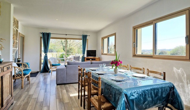 Stunning private villa for 6 guests with WIFI, TV and terrace