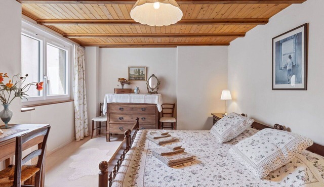 Stunning private villa for 5 people with patio