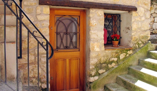 Stunning private villa for 5 people with WIFI, TV, patio and pets allowed